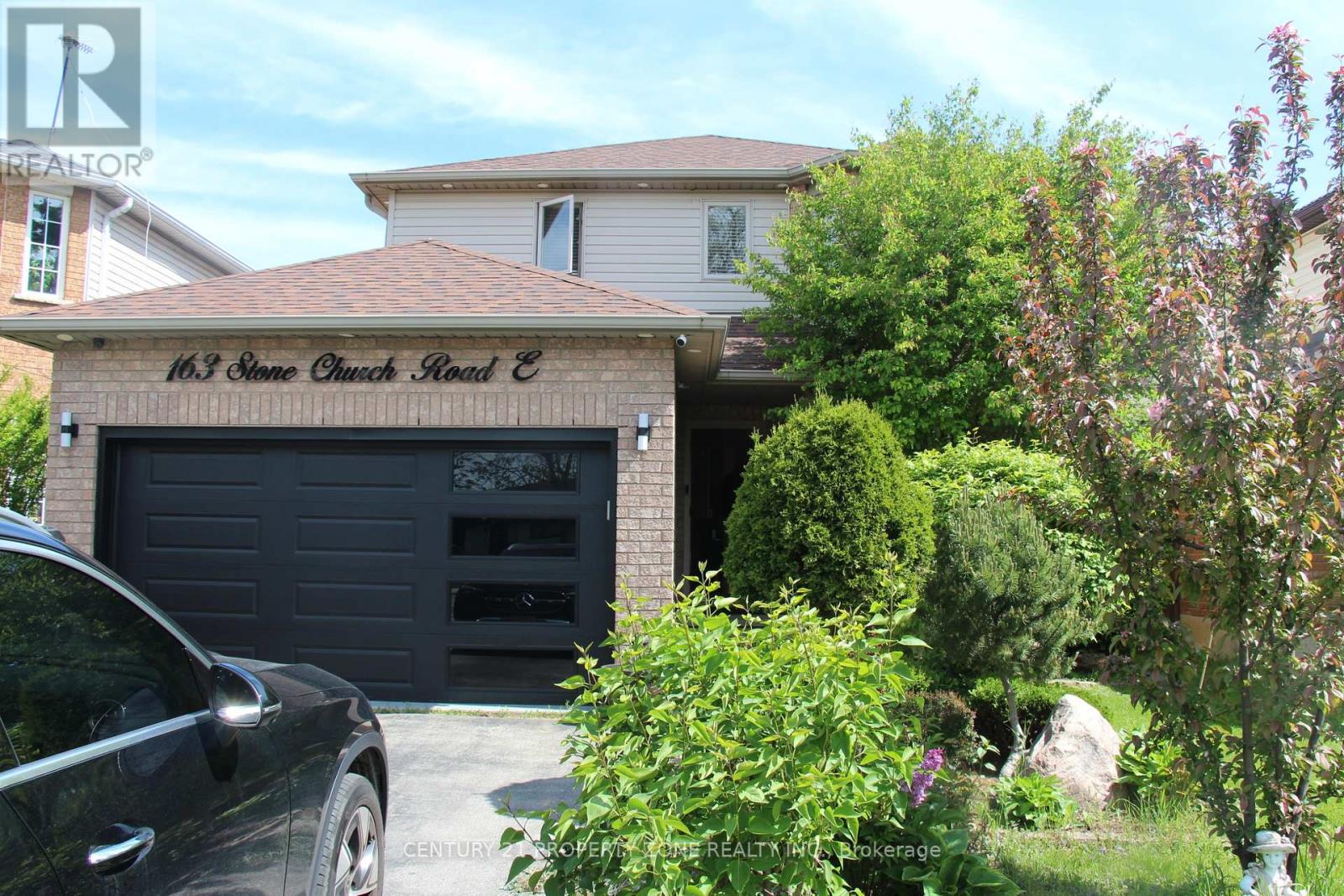 163 Stone Church Rd E, Hamilton, ON L9B 1A8