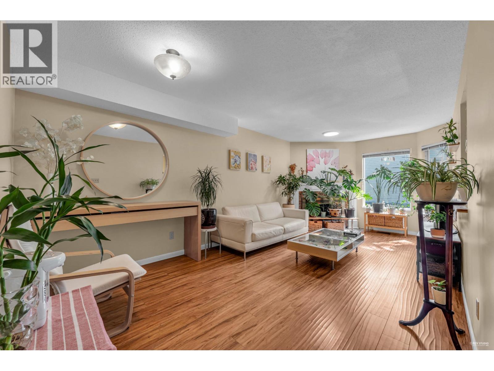 8751 Bennett Road Unit 14, Richmond, BC V6Y 3N6