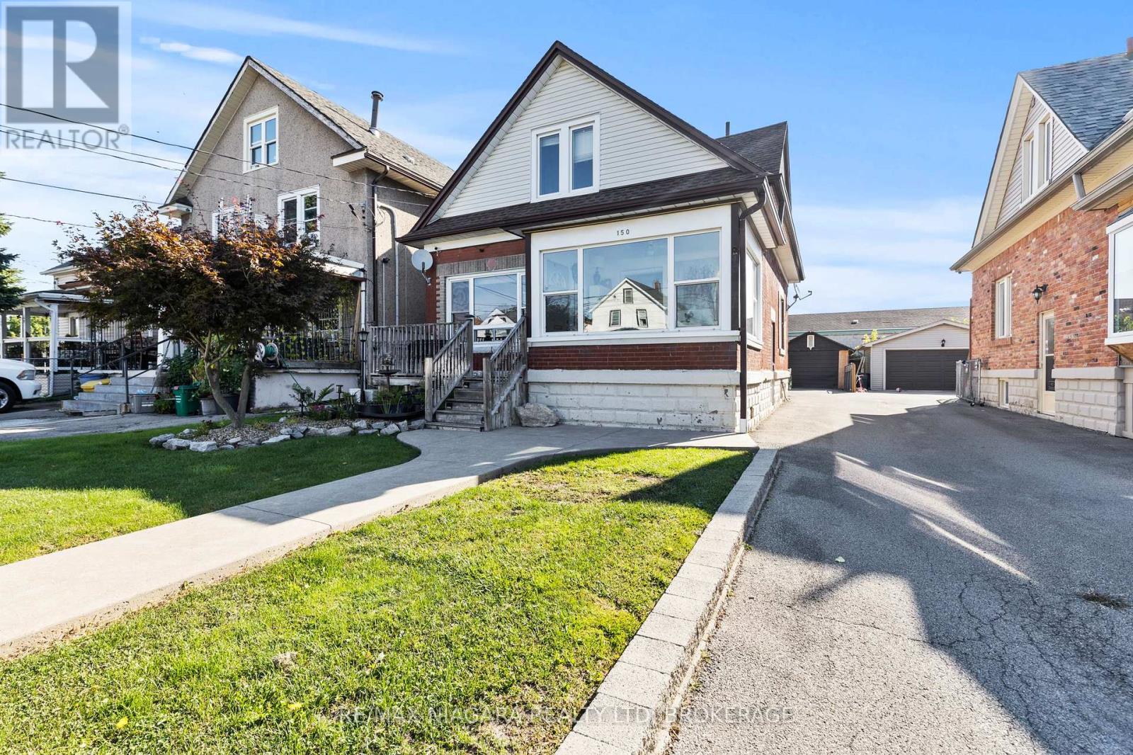 150 Burgar St, Welland, ON L3B 2S8