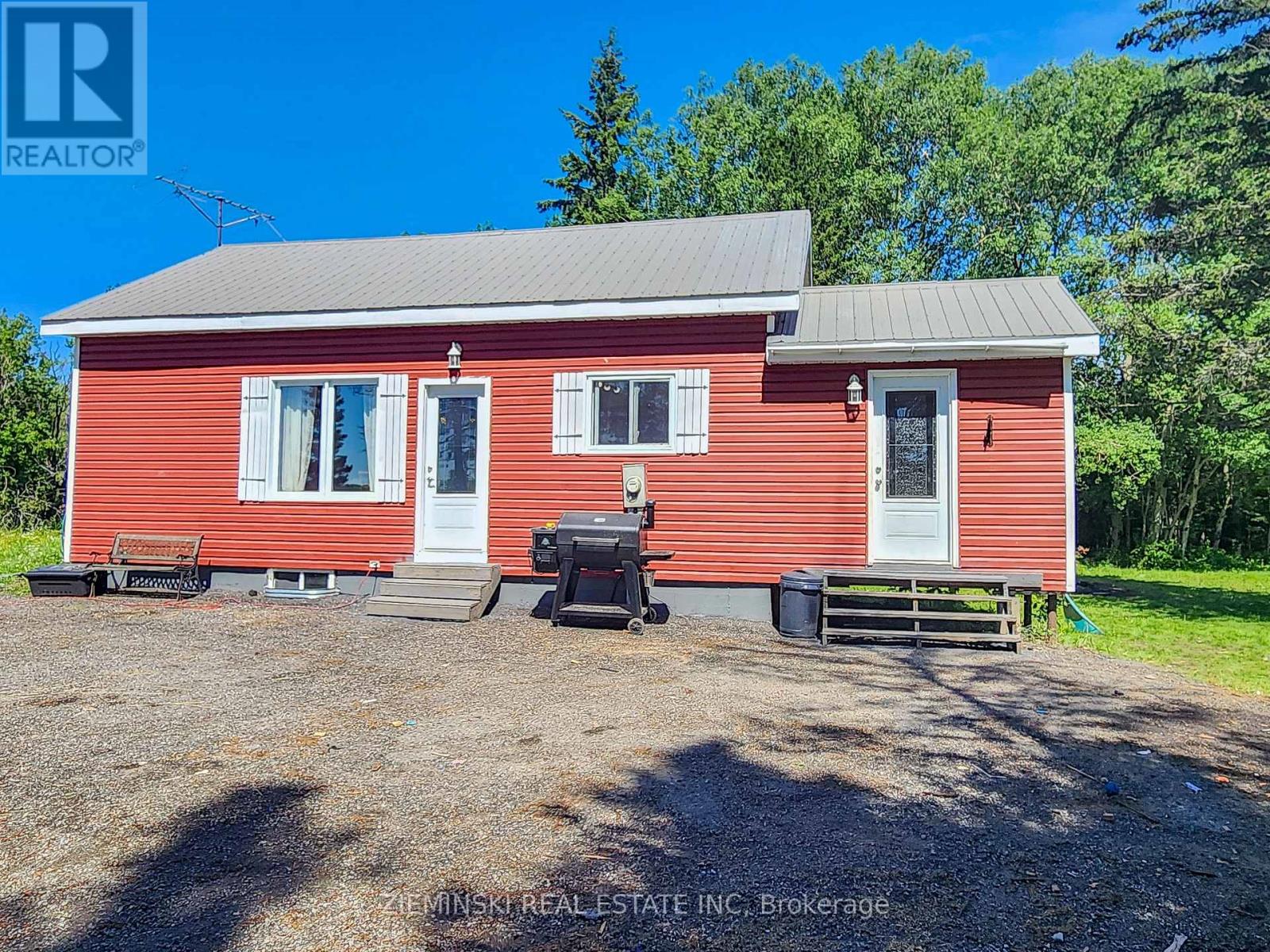 1372 Highway 11 S, Black River-Matheson, ON P0K 1N0