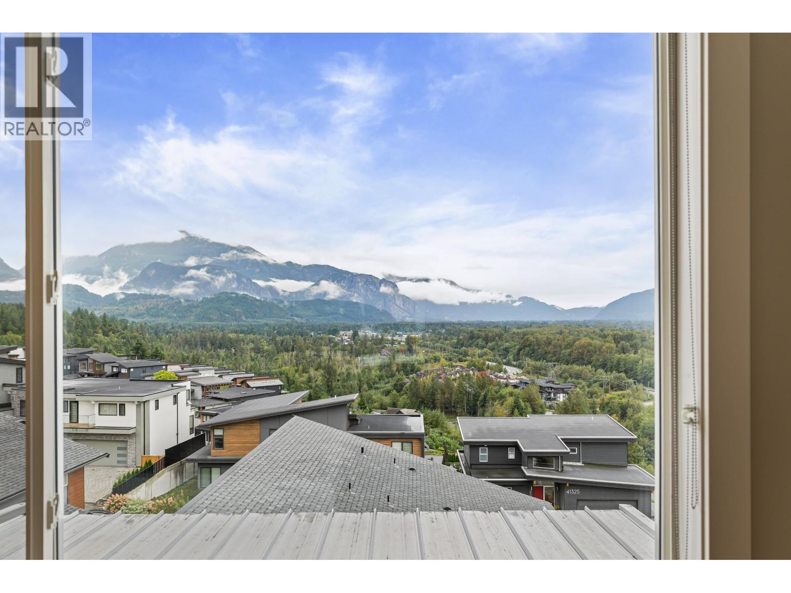 41365 Skyridge Place Unit 5, Squamish, BC V8B 0Y6