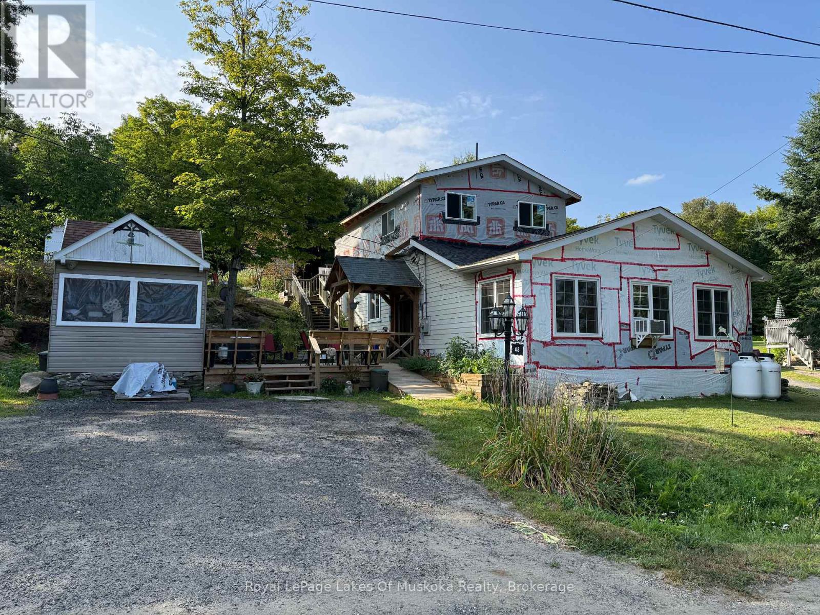 48 Kitchen Rd S, Huntsville, ON P1H 1Y3