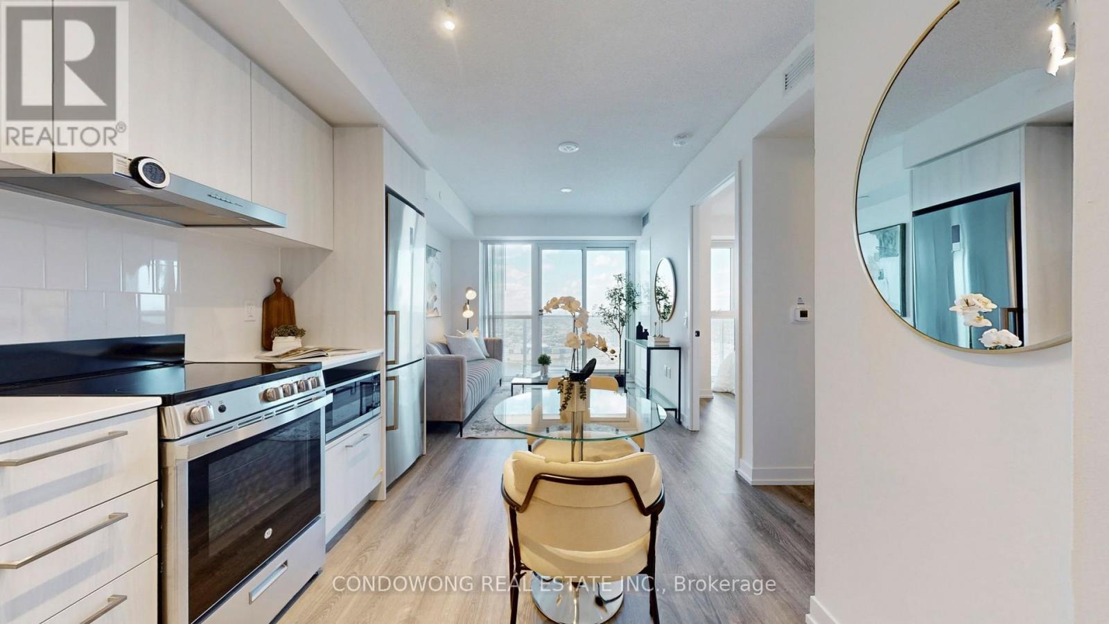 4008 195 Commerce St, Vaughan Concord, ON L4K 0P9