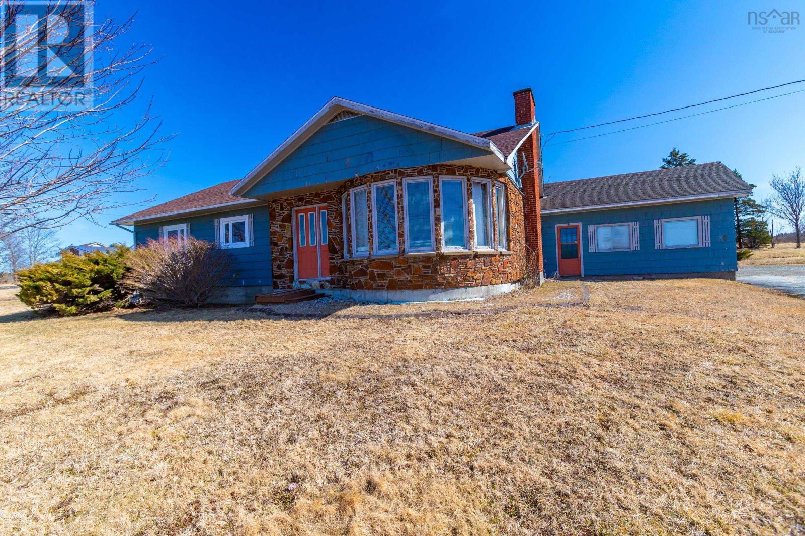30 Common Cross Rd, Clare, NS B0W 2Z0