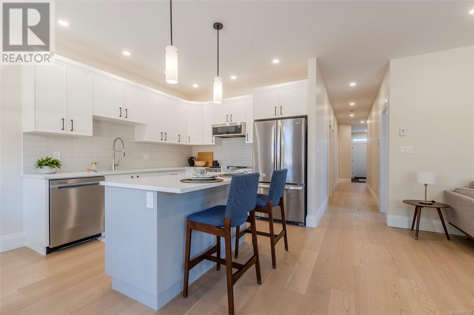 1234 Viewtop Rd Unit 109 Rd, Duncan, BC V9L 0H7