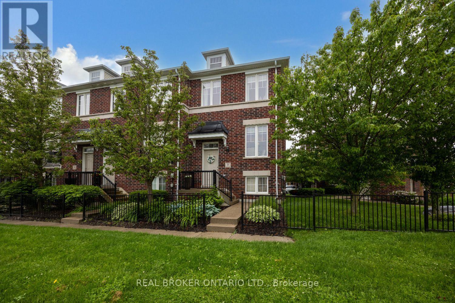 9 571 Longworth Ave, Clarington, ON L1C 0H3