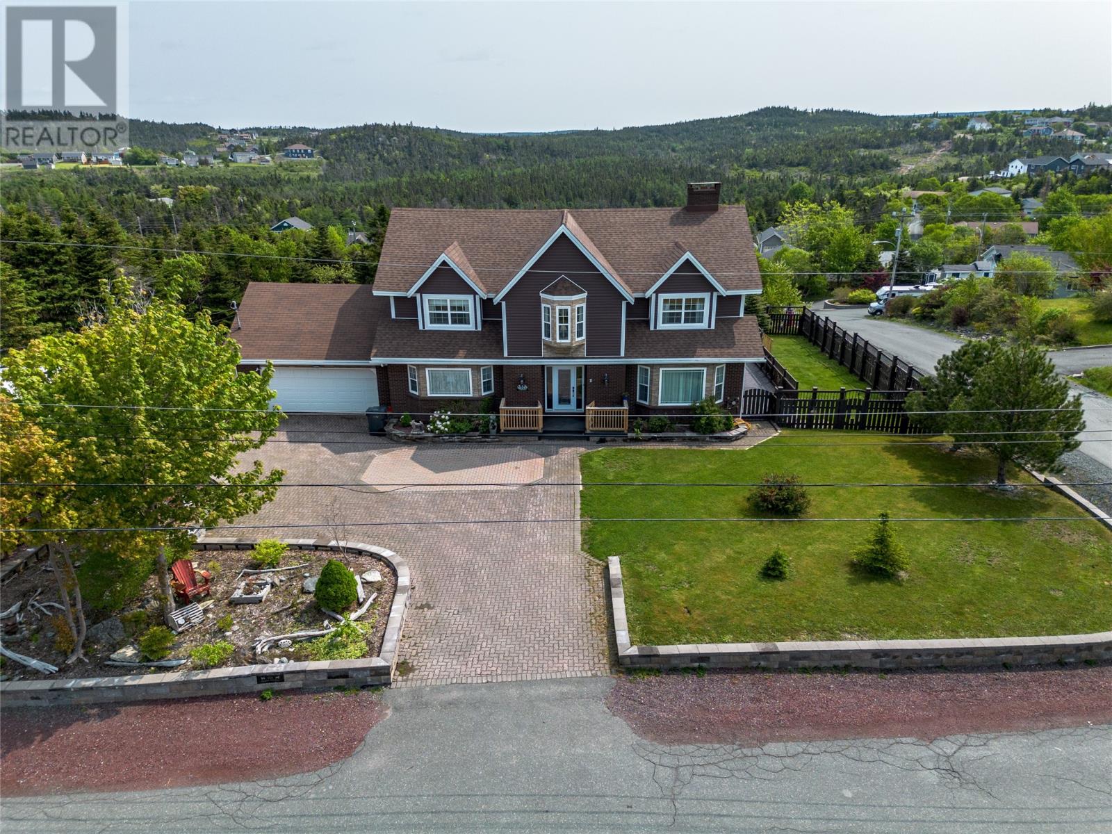 2 Hayes Ave, Paradise, NL A1L 3L5