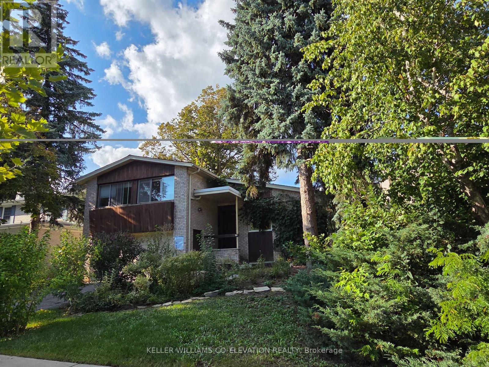 36 Danville Dr, Toronto, ON M2P 1J1