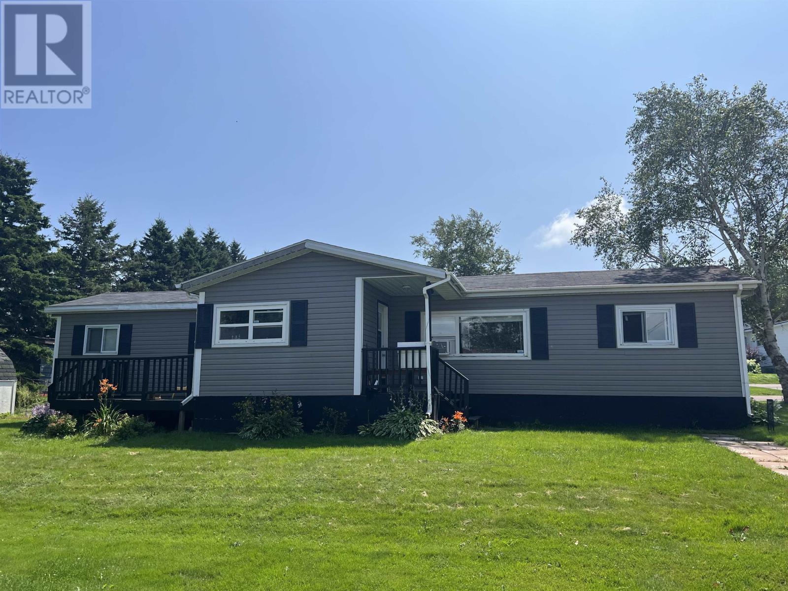 20 Heritage Dr, Cornwall, PE C0A 1H5