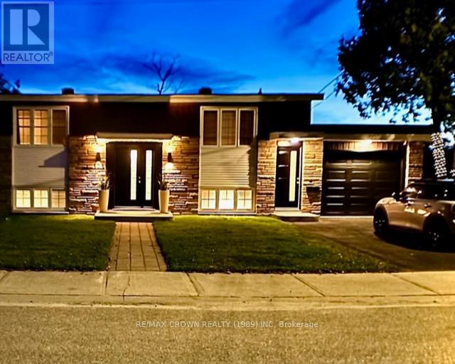 17 A Park Cres, Kapuskasing, ON P5N 1M6