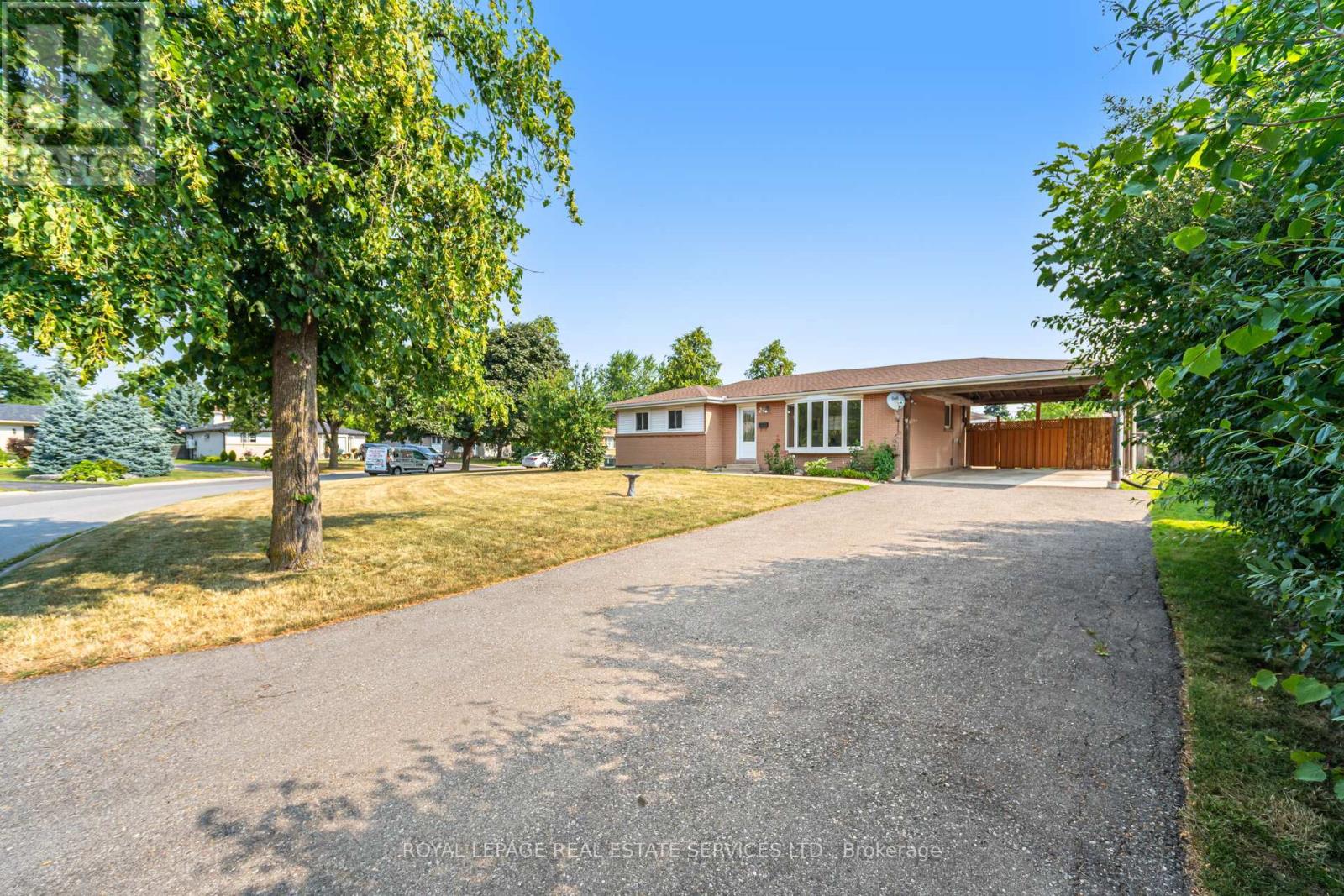 24 Belmont Dr, Brampton, ON L6T 2K3