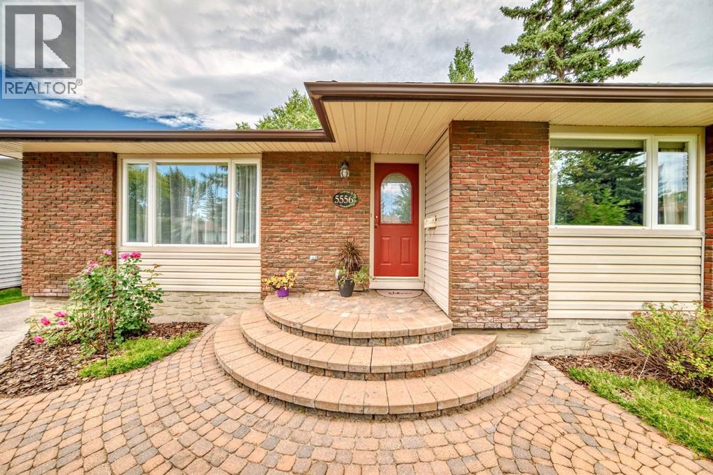 5556 Dalhart Hl NW, Calgary, AB T3A 1S8