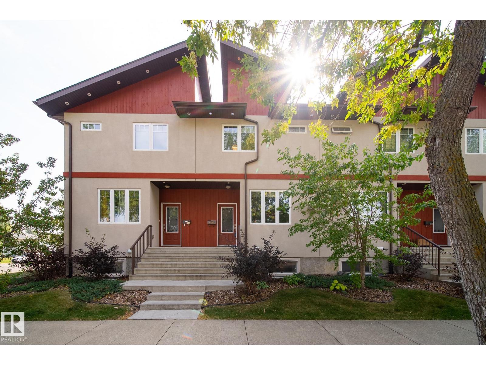 105 Av Nw Unit 7907, Edmonton, AB T6A 3G9