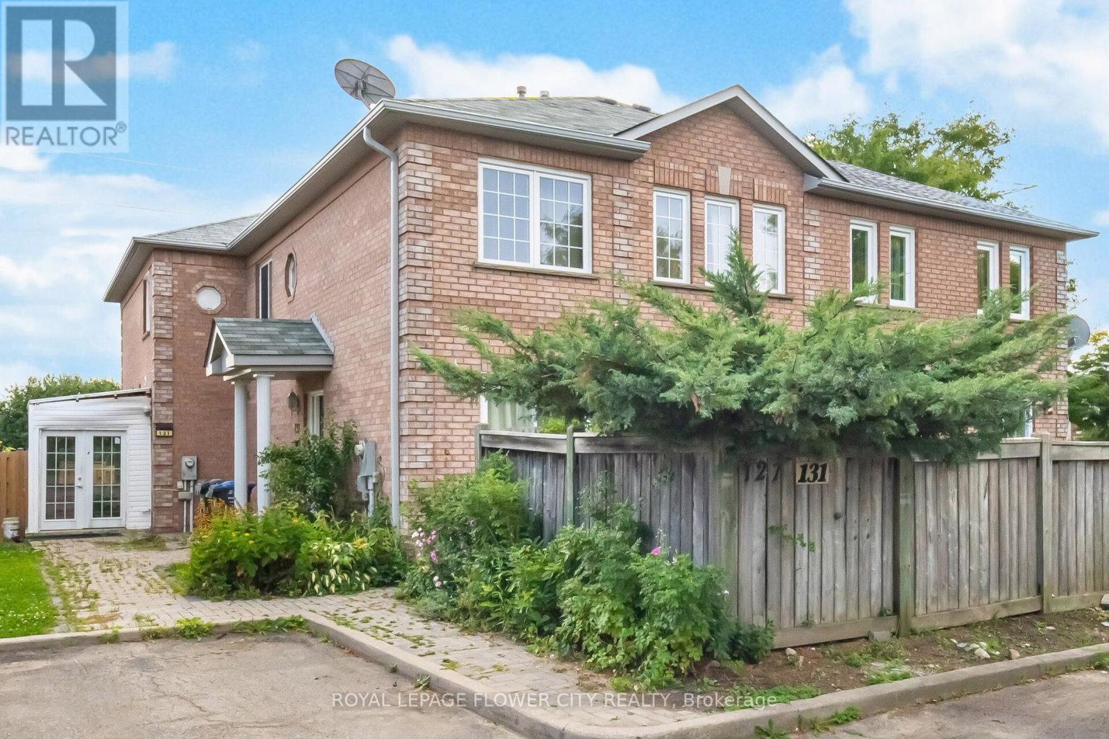 131 Millstone Dr, Brampton, ON L6Y 4P4