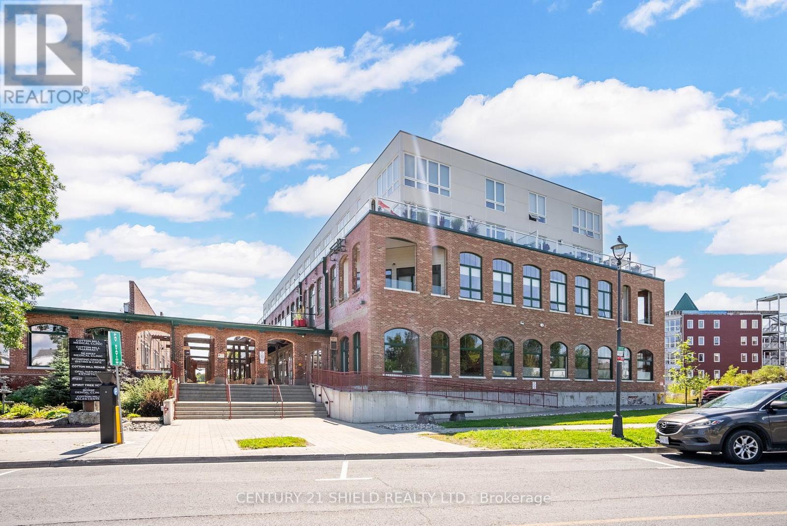 312 703 Cotton Mill St, Cornwall, ON K6H 0E7