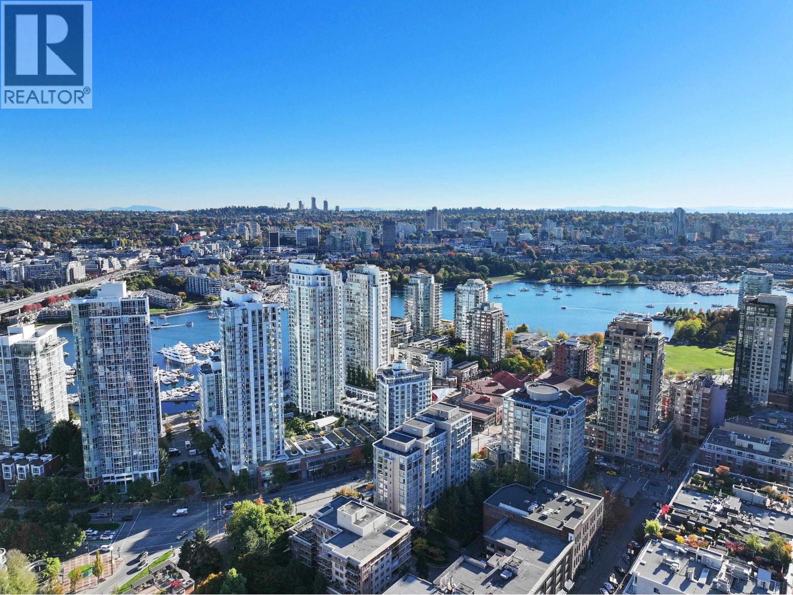 1177 Pacific Boulevard Unit 602, Vancouver, BC V6Z 2R8