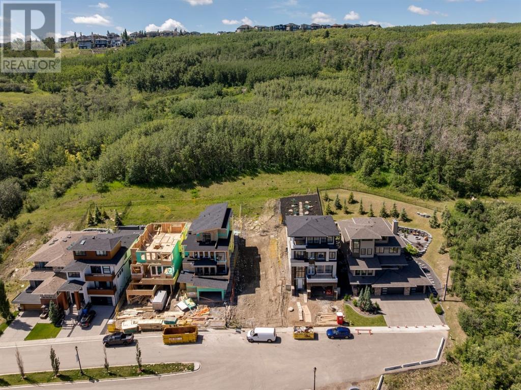 479 Patterson Blvd SW, Calgary, AB T3H 3N6