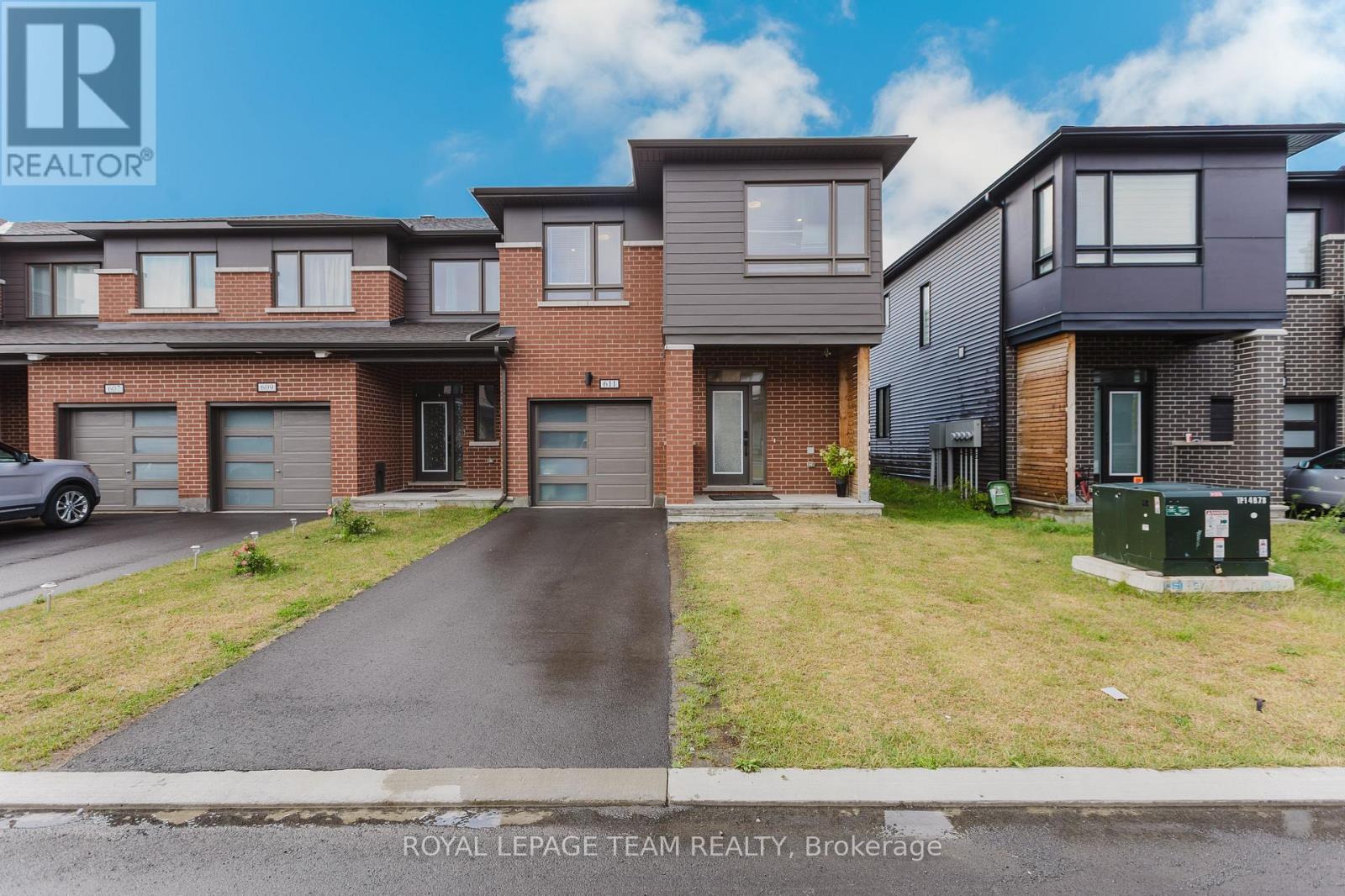 611 Fenwick Way, Ottawa, ON K2J 7E5