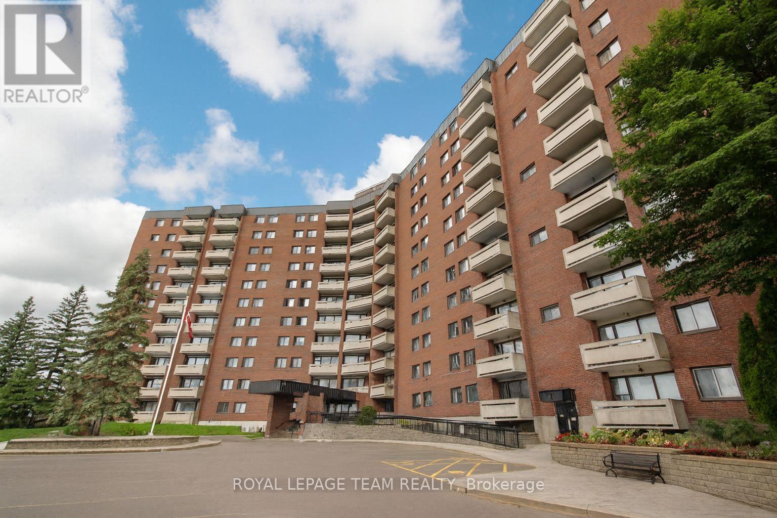 513 3100 Carling Ave, Ottawa, ON K2B 6J6