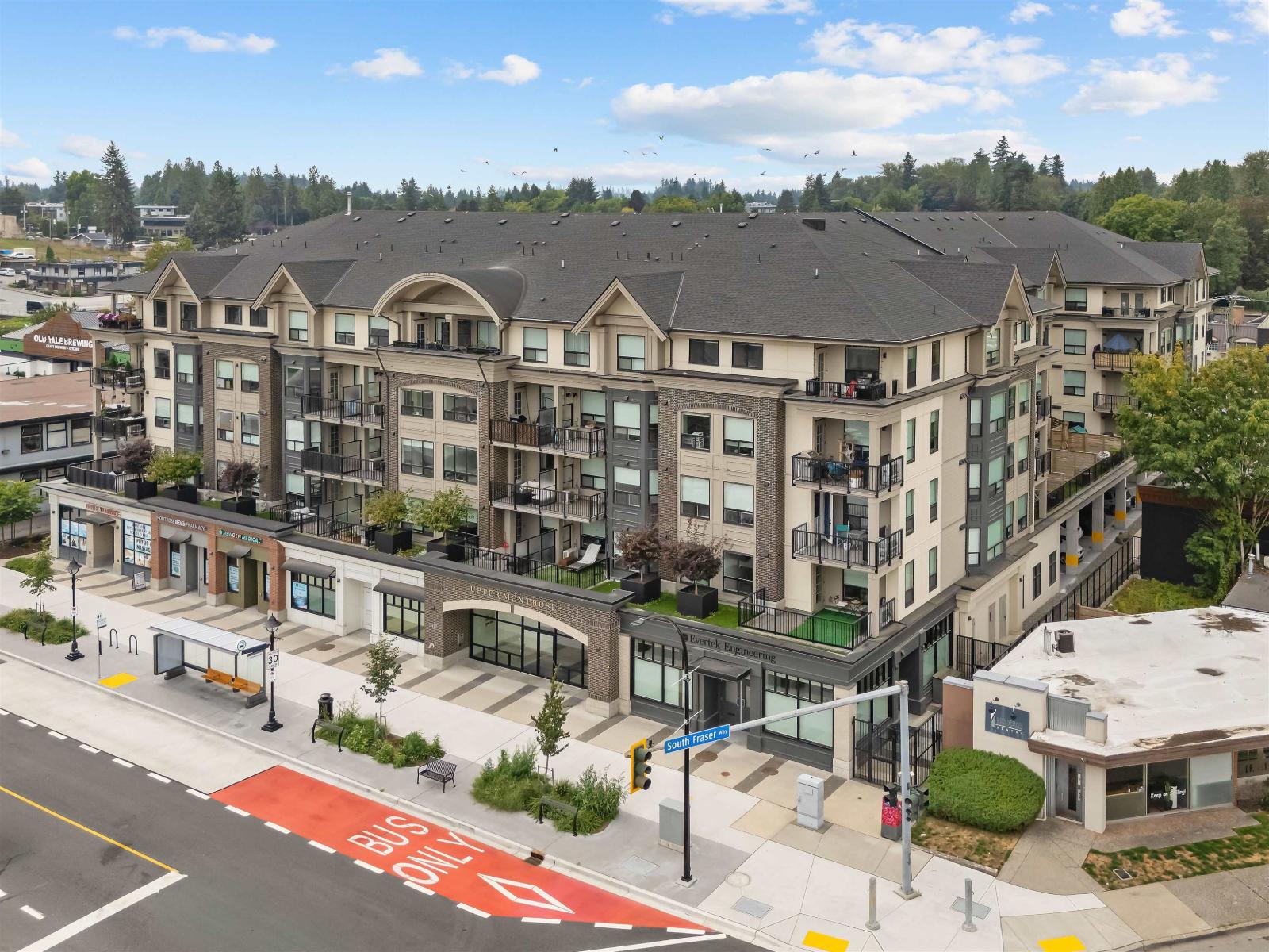 2493 Montrose Avenue Unit 318, Abbotsford, BC V2S 0L4