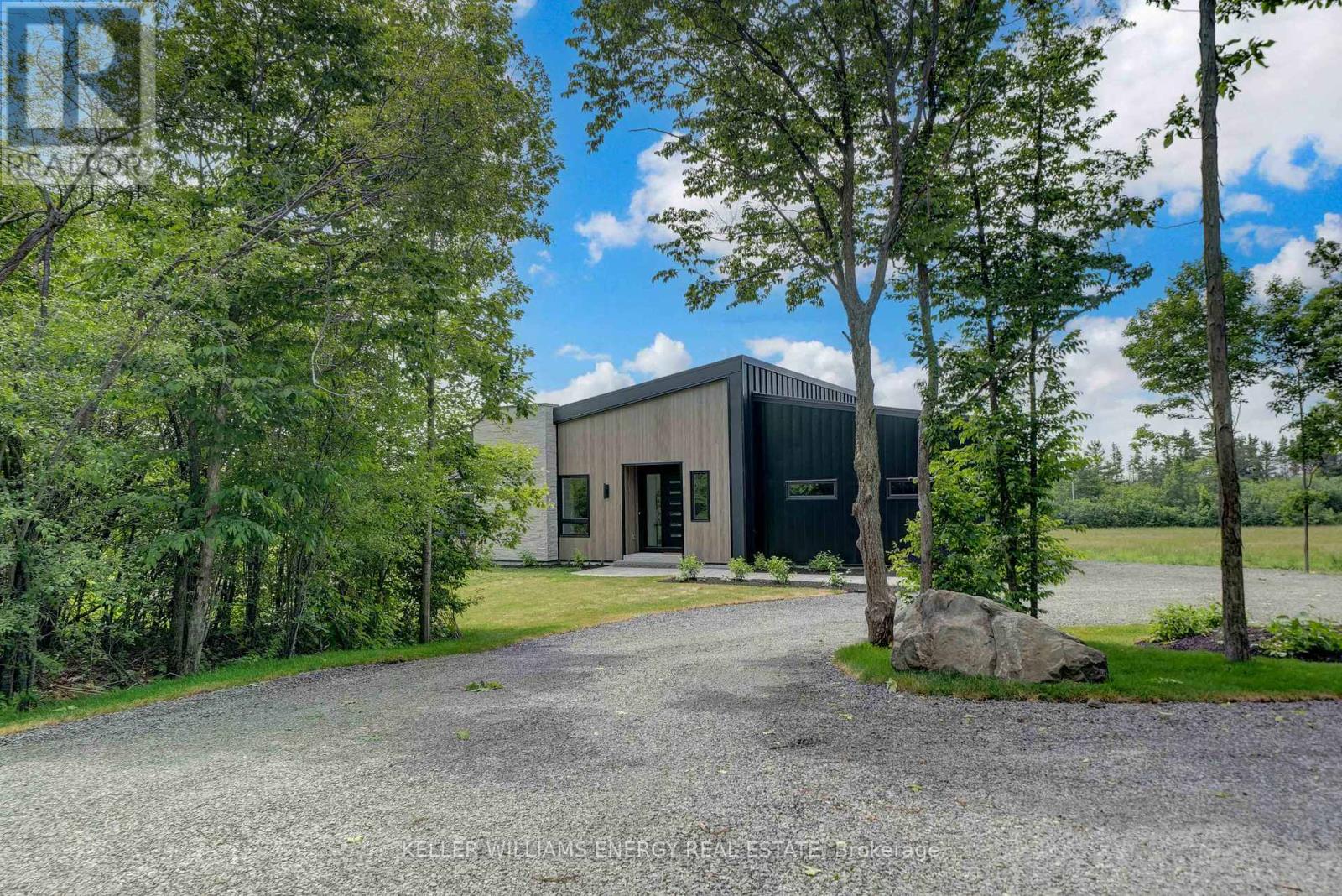 13 Partridge Hollow Rd, Prince Edward County Hillier Ward, ON K0K 1T0