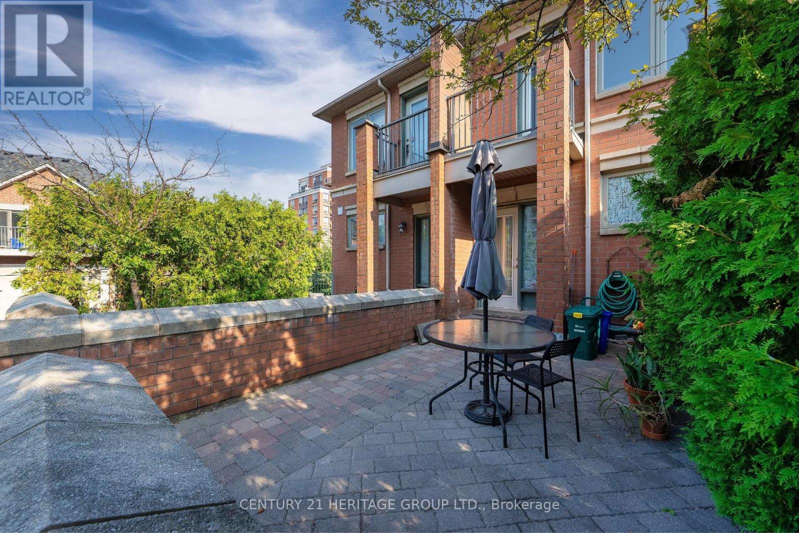 82 Suncrest Blvd, Markham, ON L3T 7Y1