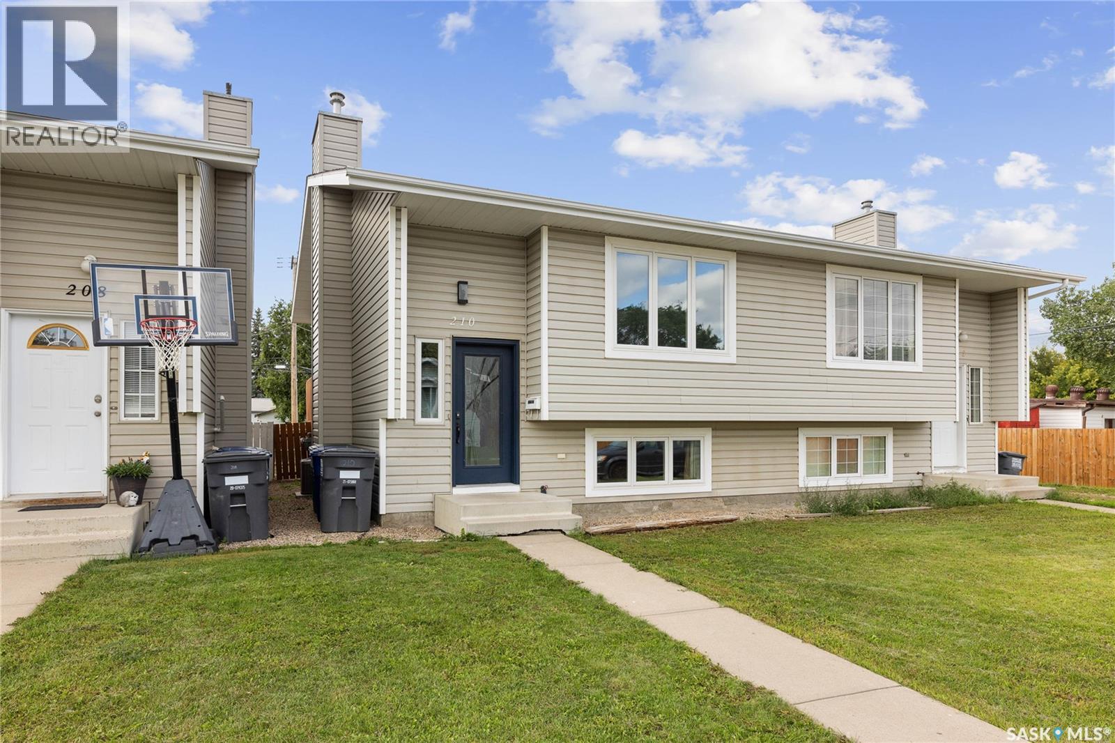 210 Hedley St, Saskatoon, SK S7N 1Z9