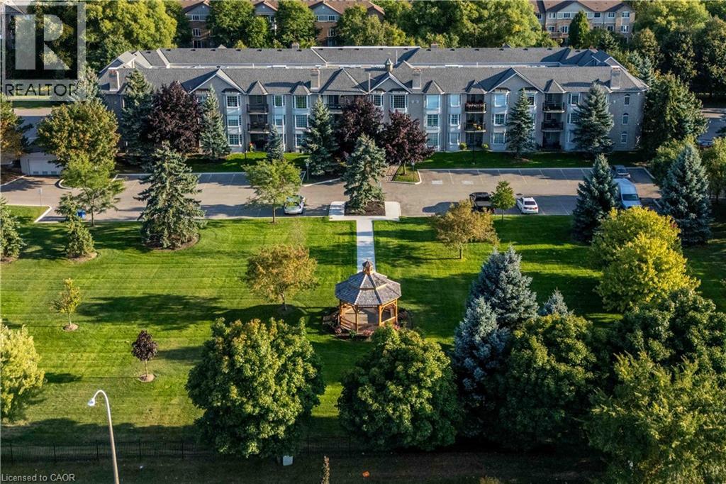 980 Golf Links Road Unit 207, Hamilton, ON L9K 1J8