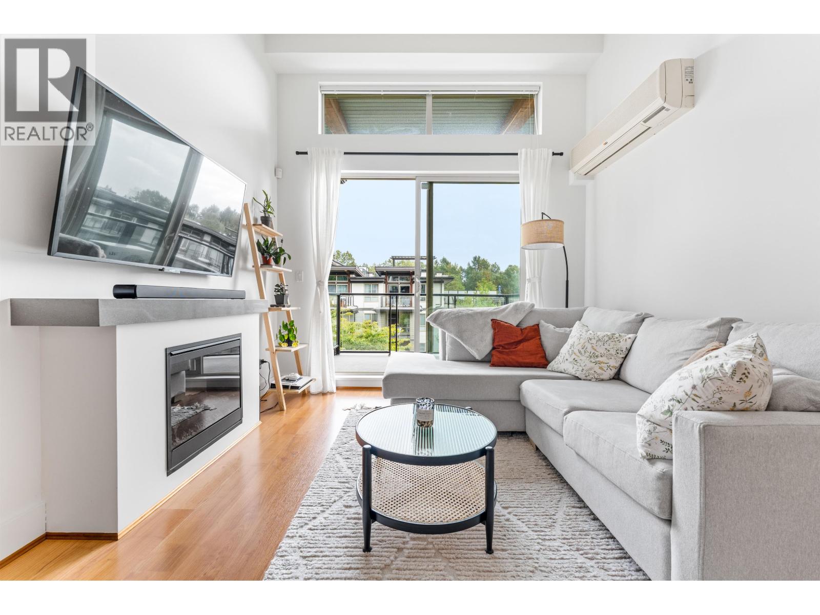 7428 Byrnepark Walk Unit 505, Burnaby, BC V3N 0B4