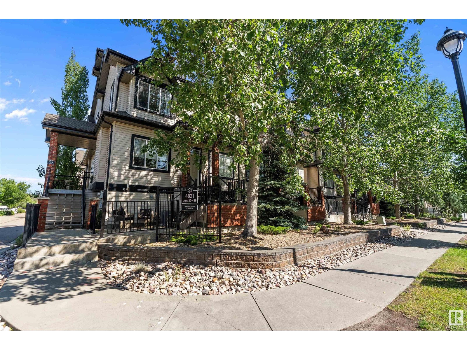 4821 Terwillegar Common Northwest #24, Edmonton, AB T6R 0C5