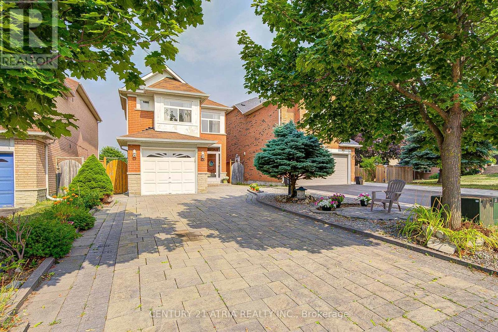 22 Peninsula Cres, Richmond Hill, ON L4S 1T9