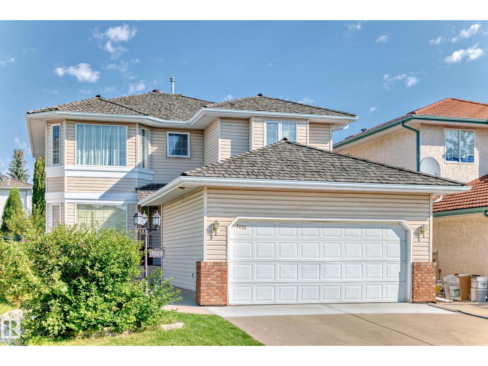 1122 Wedgewood Bv NW, Edmonton, AB T6M 2L5