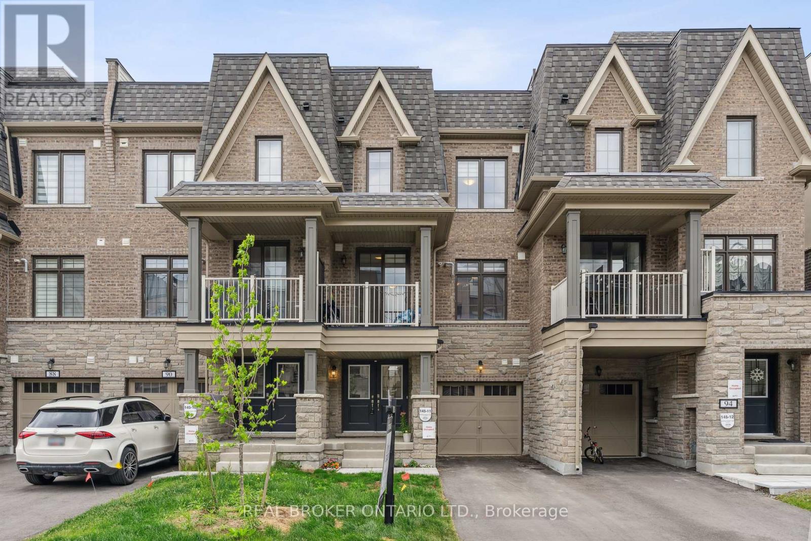 92 William Shearn Cres, Markham, ON L6C 3J4