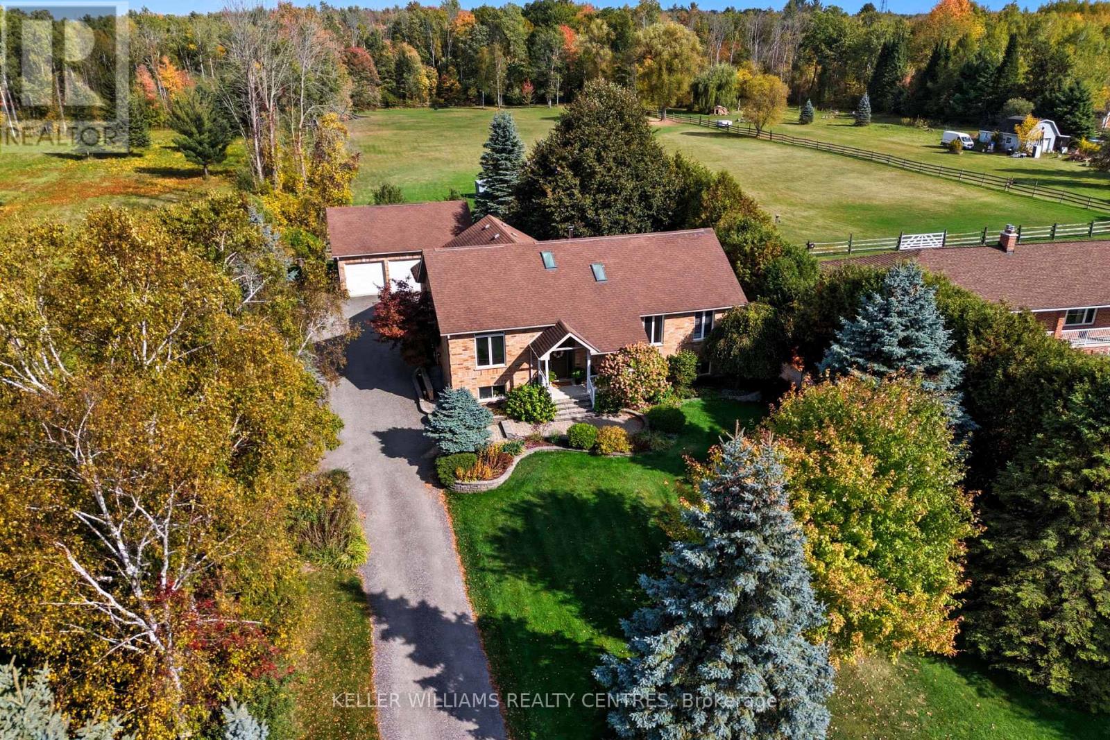 20173 Bathurst St, East Gwillimbury, ON L9N 1N3
