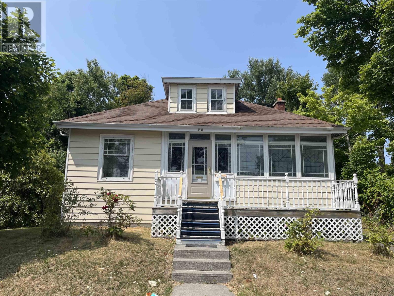 36 Lower Mclean St, Glace Bay, NS B1A 2K7