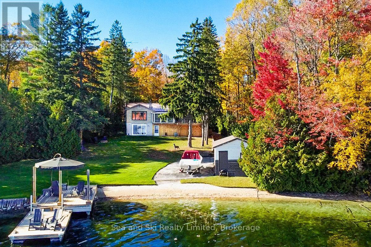 102 Mccullough Lake Dr, Chatsworth, ON N0H 2V0