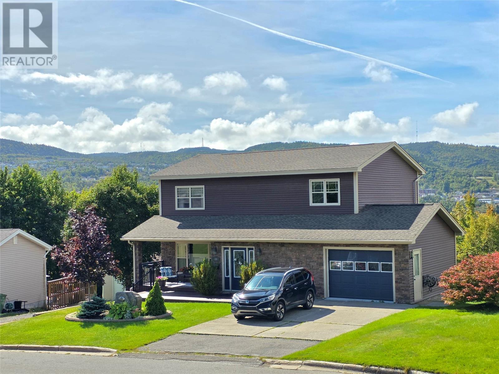 19 Raymond Hts, Corner Brook, NL A2H 2S2