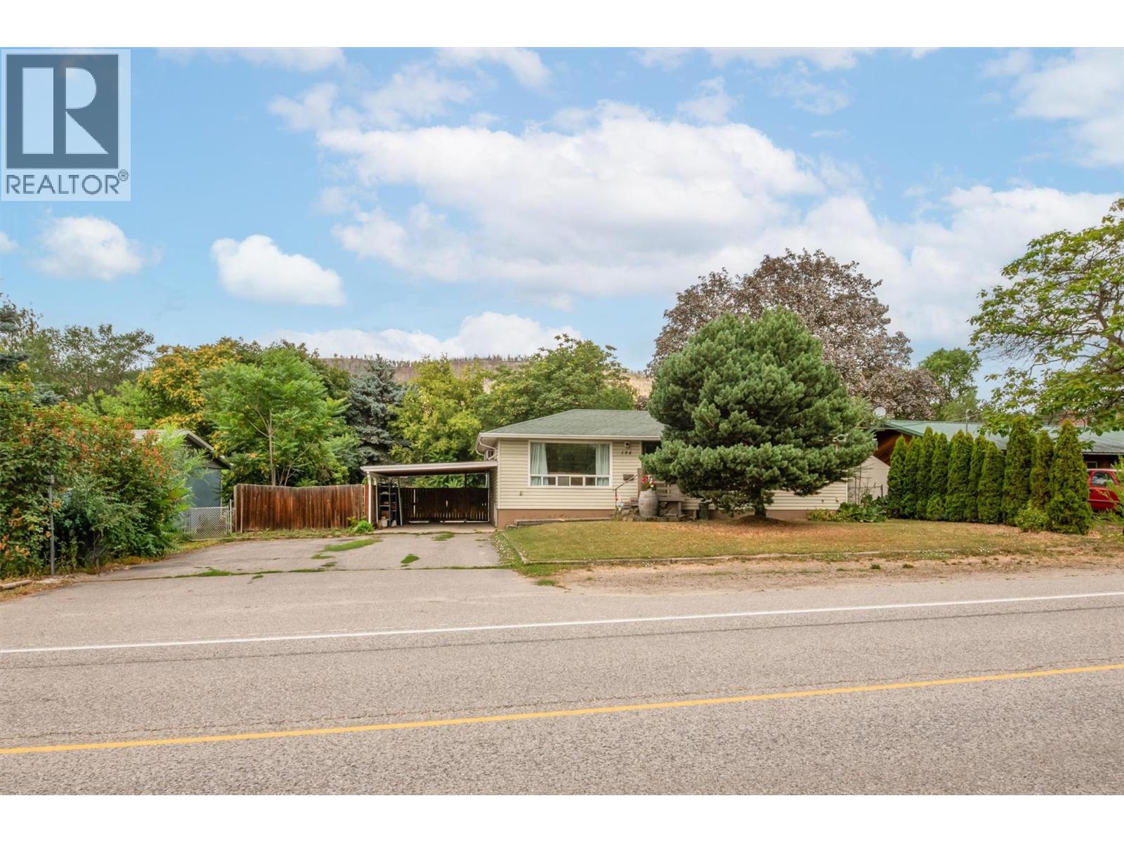 184 Snowsell St N, Kelowna, BC V1V 2E2