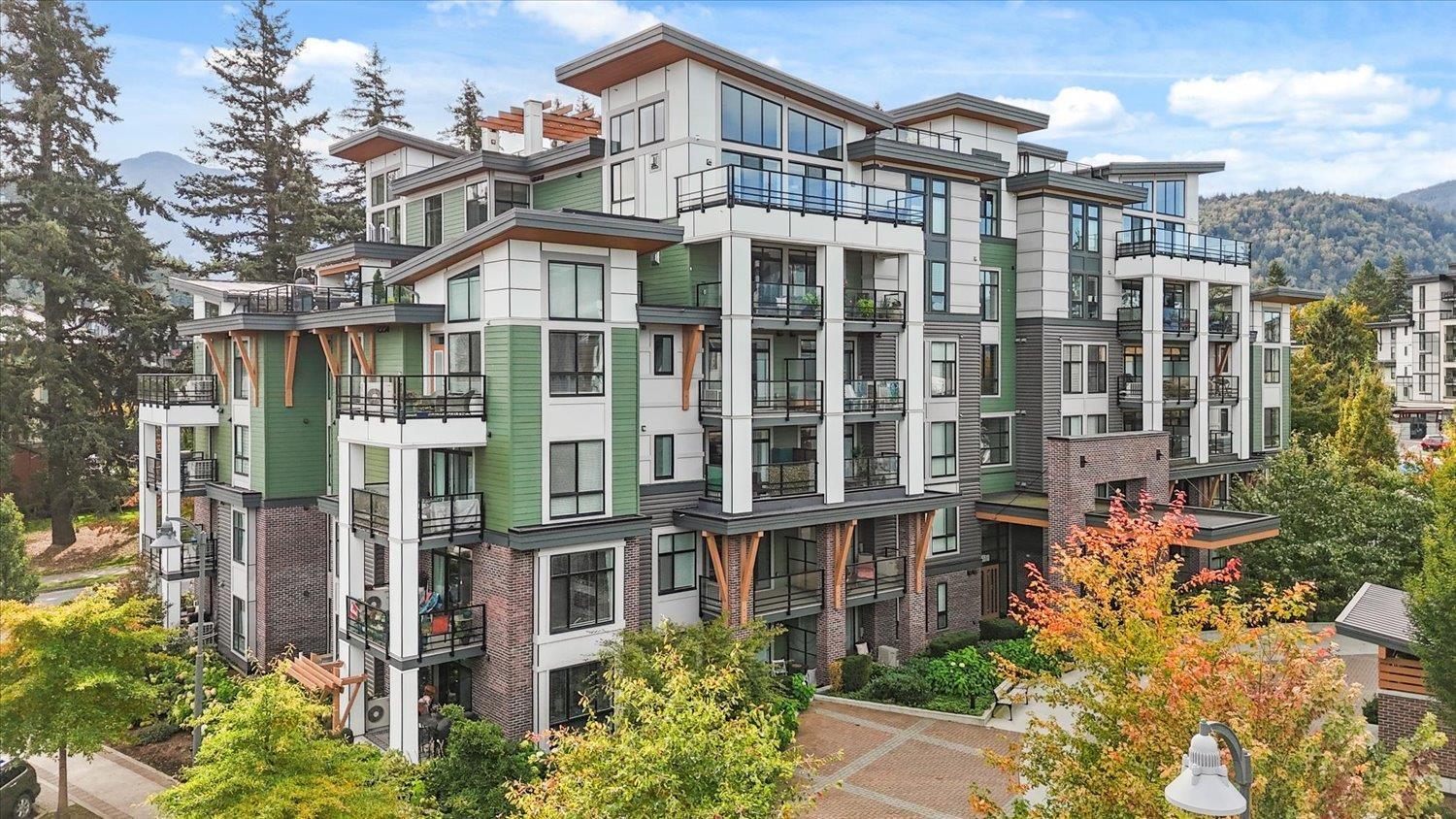 45510 Market Waygarrison Crossing Unit 312, Chilliwack, BC V2R 6E1