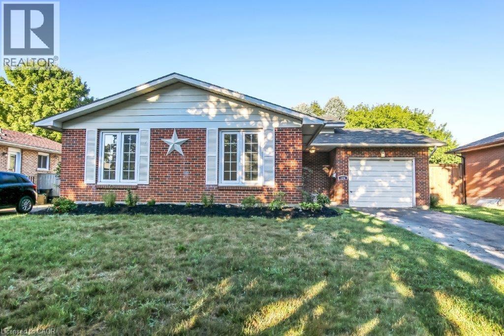 124 Oak St, Simcoe, ON N3Y 4S3