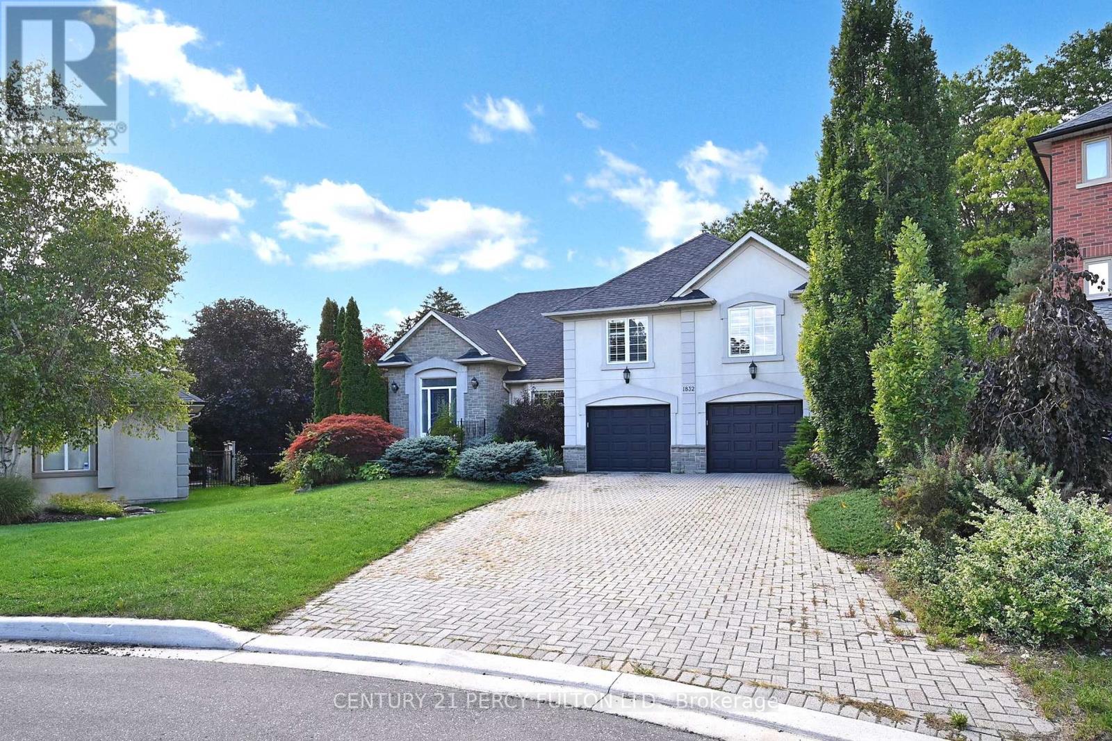 1832 Chesbro Ct, Mississauga, ON L5H 4H2