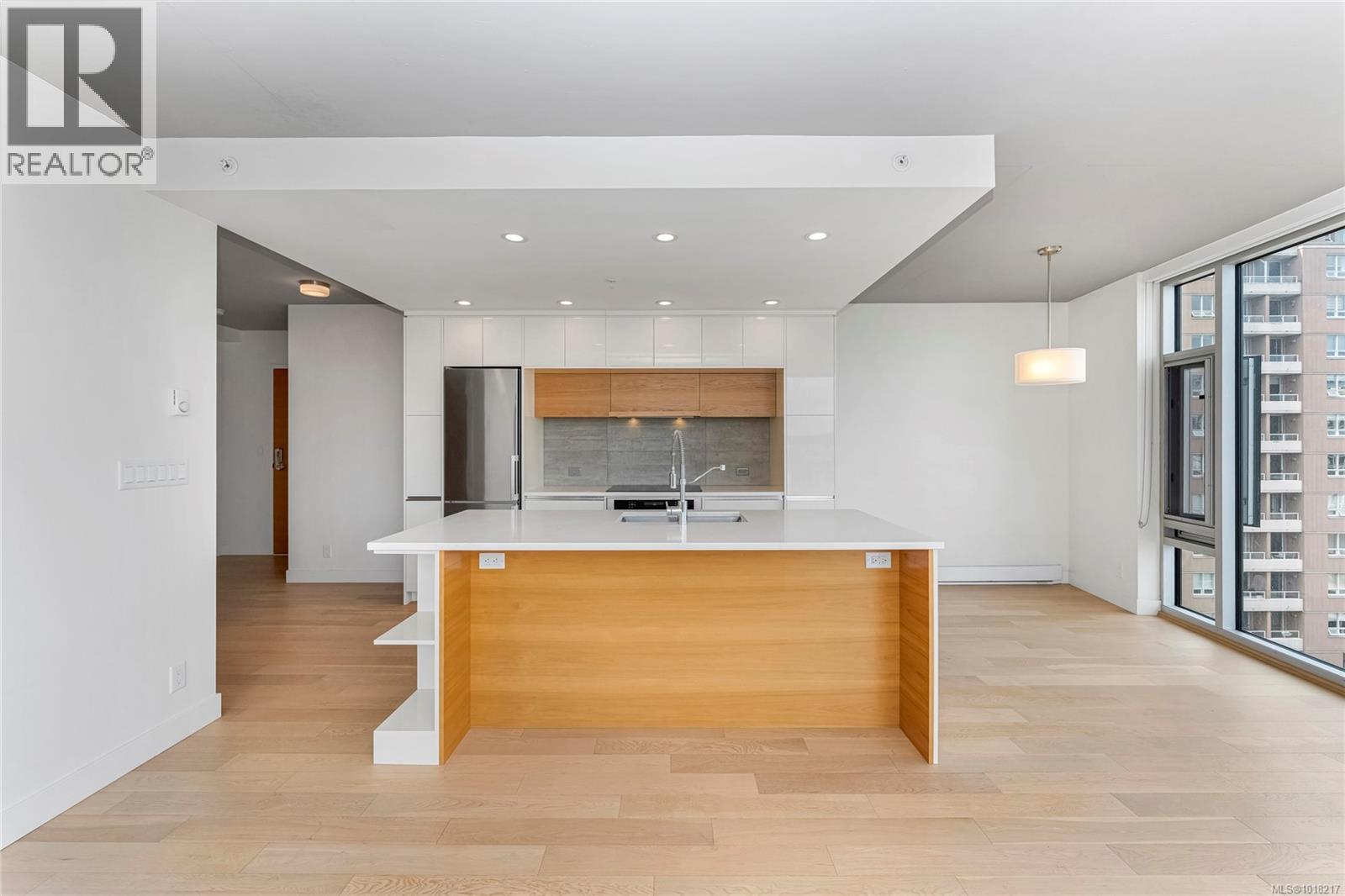 989 Johnson St Unit 804 St, Victoria, BC V8V 0E3