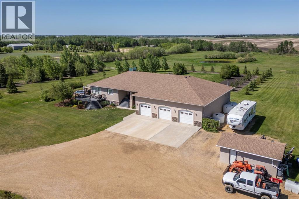 47220 Rr200, Rural Camrose County, AB T4V 2N1