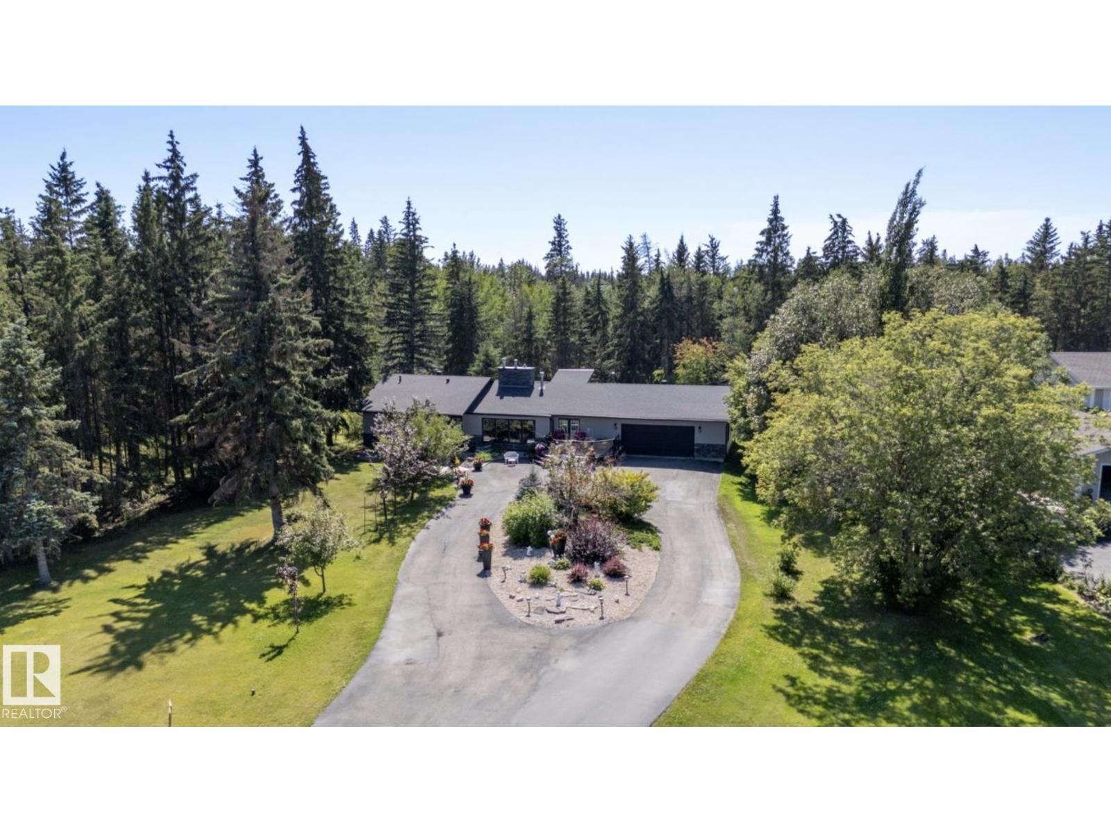 32 Silver Chief, Rural Sturgeon County, AB T8N 1M8