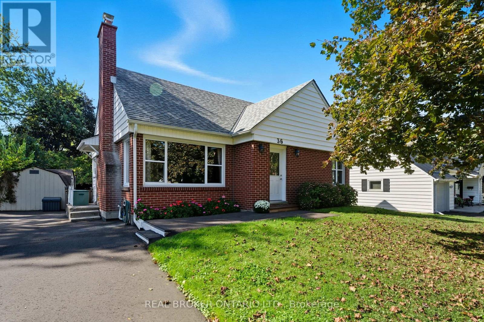 36 Gibson Dr, Norfolk Simcoe, ON N3Y 3L3
