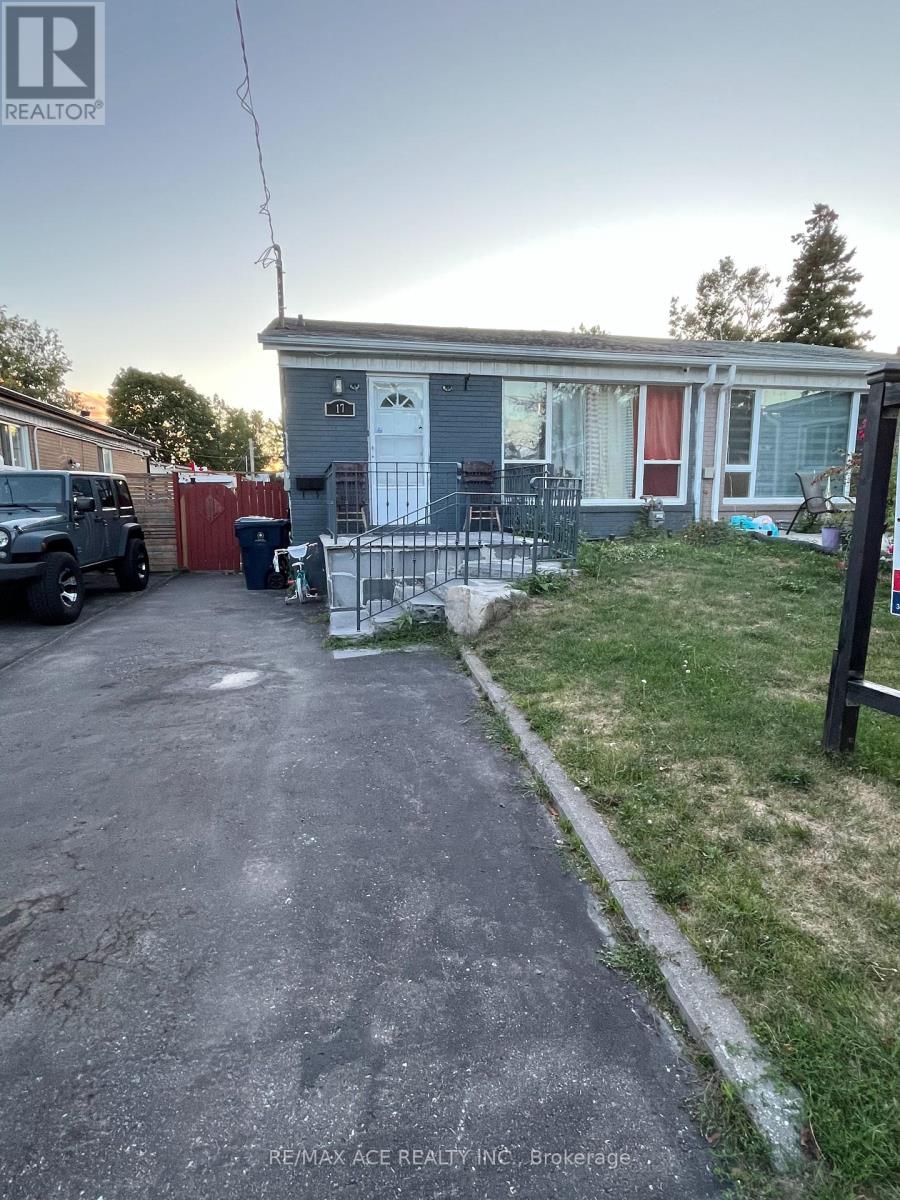 17 Huddleston Ct, Toronto, ON M1L 4L1