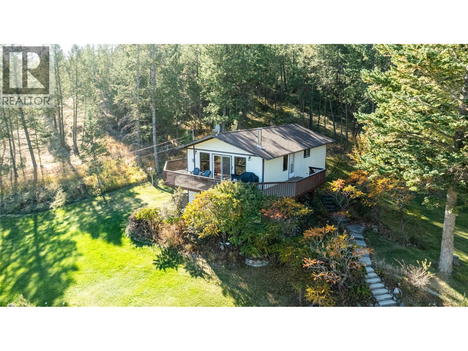 7 Westside Rd, Invermere, BC V0A 1K5