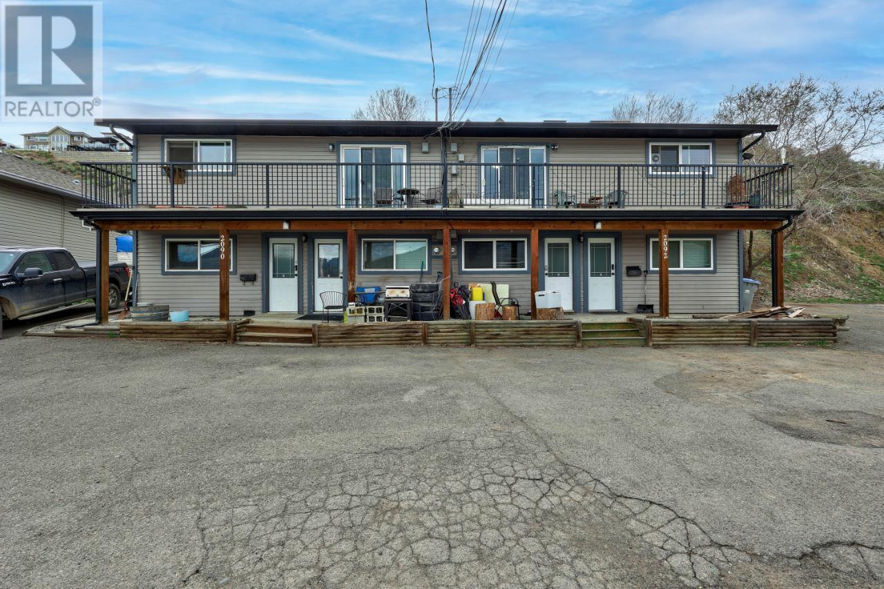 20902092 Westsyde Rd, Kamloops, BC V2B 7C2