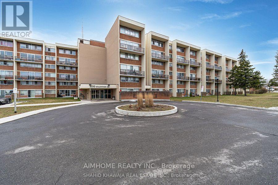 219 1050 Stainton Dr, Mississauga, ON L5C 2T7