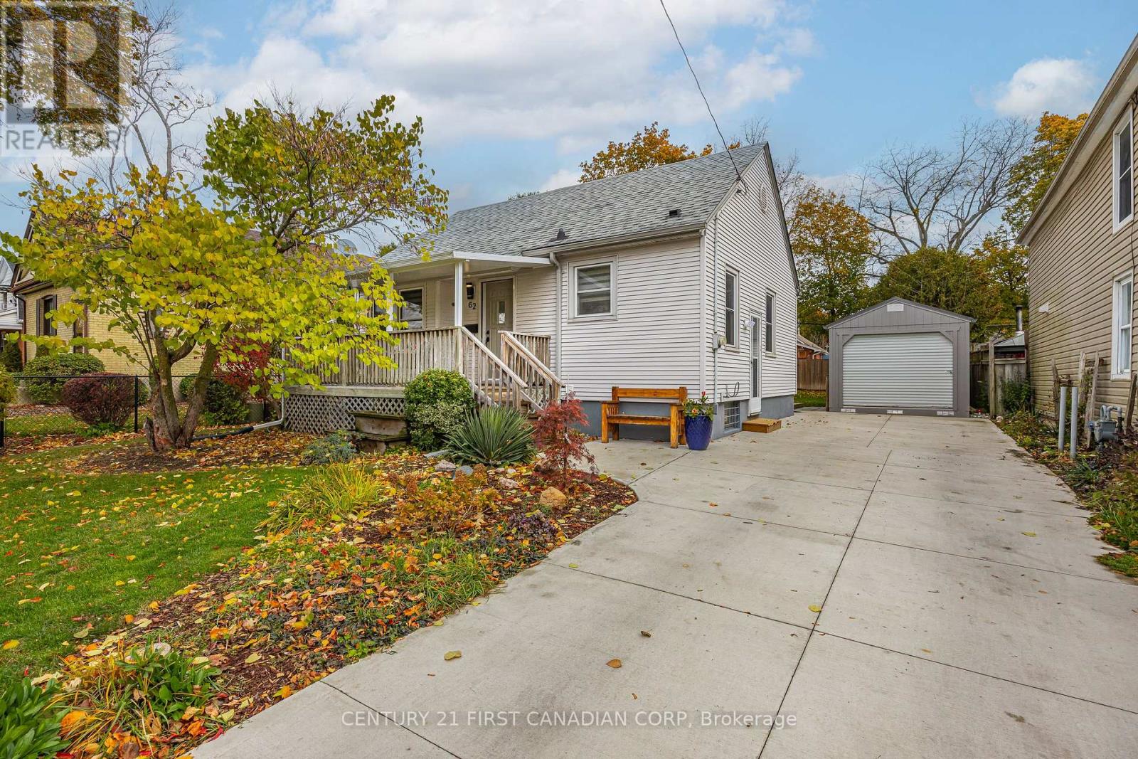 62 Linwood St, London, ON N5Y 1W2